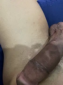 Snapshot of danielpg25 chatting on March 21, 2025, 11:45 pm danielpg25 online show from March 21, 2025, 11:45 pm