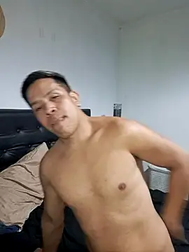 liamlara online show from September 20, 2025, 2:01 am