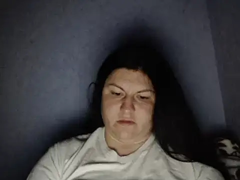 KiraSwee online show from September 29, 2025, 8:35 pm