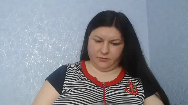 KiraSwee online show from February 7, 2026, 12:20 pm