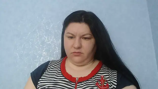 KiraSwee online show from February 25, 2026, 6:56 am