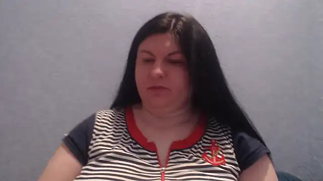 KiraSwee online show from February 26, 2026, 7:57 pm