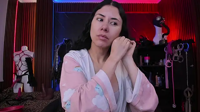 Snapshot of XiaQueen chatting on January 17, 2026, 12:21 pm XiaQueen online show from January 17, 2026, 12:21 pm