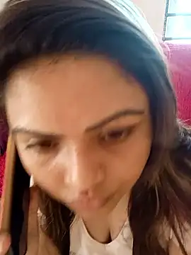 blue-berry07 online show from October 13, 2025, 6:24 am