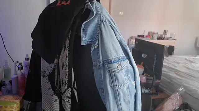 Snapshot of AureliaXOX chatting on September 24, 2025, 8:28 am AureliaXOX online show from September 24, 2025, 8:28 am