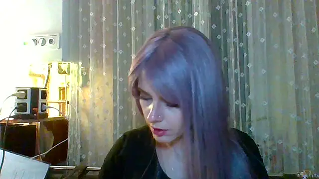 LuminousLady online show from March 7, 2025, 12:04 am