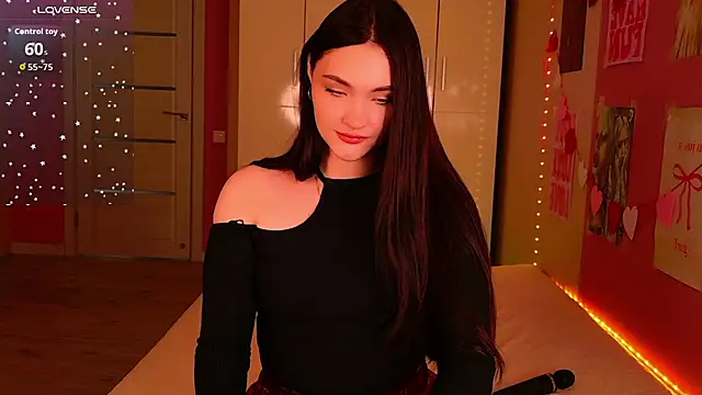 Kira Jin online show from April 16, 2026, 10:16 am