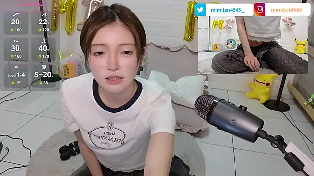 Snapshot of mimitan4545 chatting on May 19, 2026, 12:22 pm mimitan4545 online show from May 19, 2026, 12:22 pm