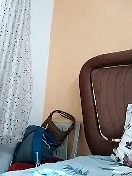 fuungirl38 online show from October 17, 2025, 7:55 am