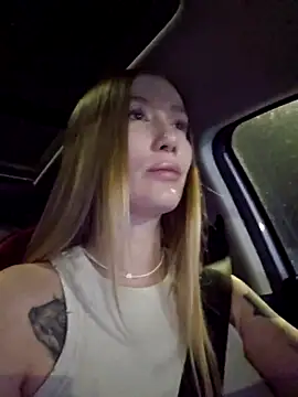 Snapshot of Pussy_Drive03 chatting on November 5, 2025, 12:10 am Pussy Drive03 online show from November 5, 2025, 12:10 am