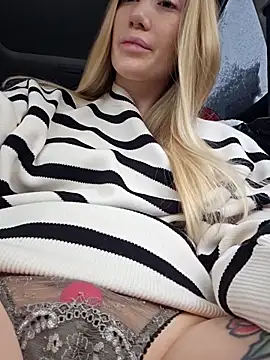 Snapshot of Pussy_Drive03 chatting on December 19, 2025, 6:31 am Pussy Drive03 online show from December 19, 2025, 6:31 am