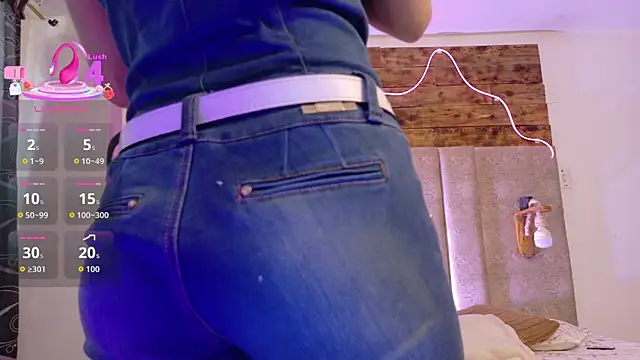 Alektra bryce online show from October 20, 2025, 7:47 pm