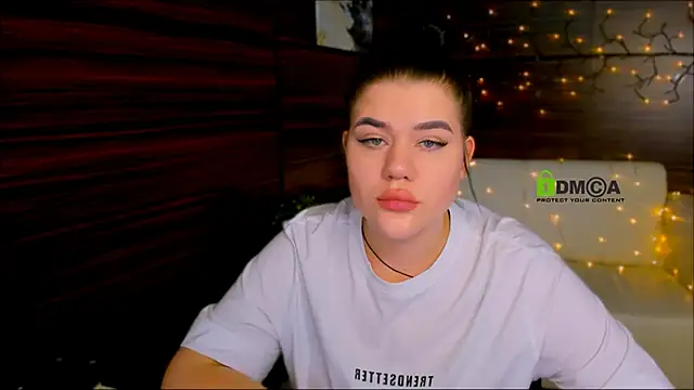 Snapshot of elmira_rose chatting on February 12, 2025, 1:48 pm elmira rose online show from February 12, 2025, 1:48 pm