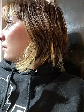 Maggie Geller online show from March 8, 2025, 2:34 am