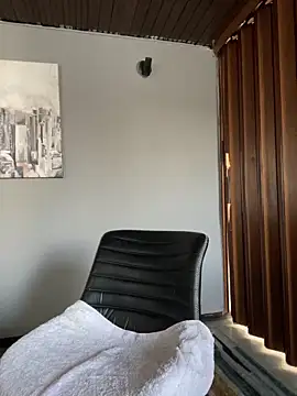 Maggie Geller online show from March 10, 2025, 12:26 pm