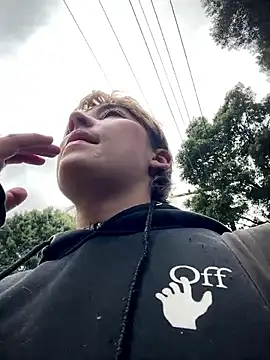 Maggie Geller online show from November 19, 2025, 4:40 pm