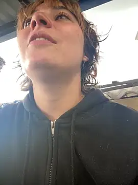 Maggie Geller online show from April 4, 2026, 7:00 pm