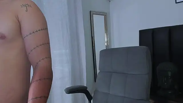 ISAAC CRYSTON online show from March 14, 2025, 10:38 pm