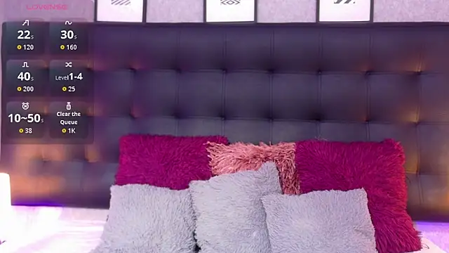 Snapshot of MarianaGiiiL chatting on September 24, 2025, 12:52 pm MarianaGiiiL online show from September 24, 2025, 12:52 pm