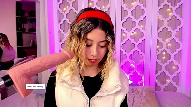 cloe palmer online show from February 5, 2025, 9:07 pm