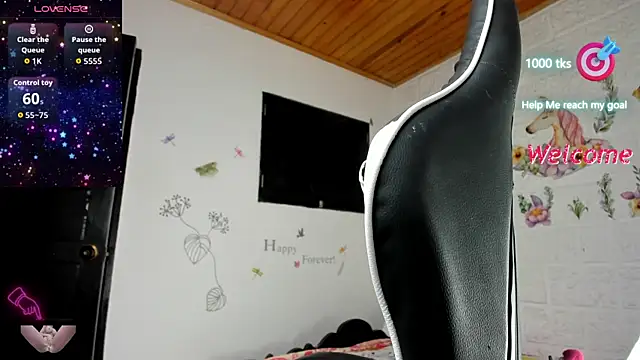 alisson hoffman05 online show from November 16, 2025, 12:44 pm