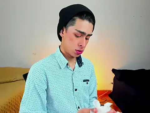 Snapshot of steve__gray chatting on February 5, 2025, 2:05 pm steve  gray online show from February 5, 2025, 2:05 pm