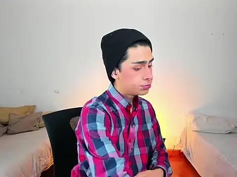 Snapshot of steve__gray chatting on February 25, 2025, 2:00 pm steve  gray online show from February 25, 2025, 2:00 pm