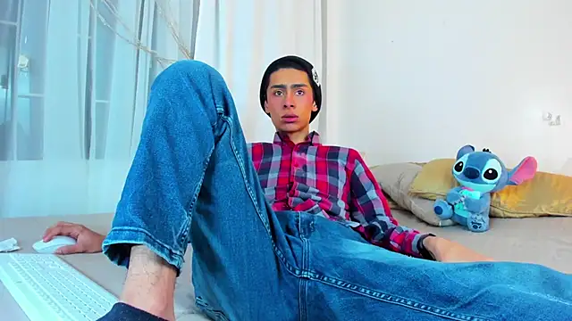 Snapshot of steve__gray chatting on March 21, 2025, 6:40 pm steve  gray online show from March 21, 2025, 6:40 pm