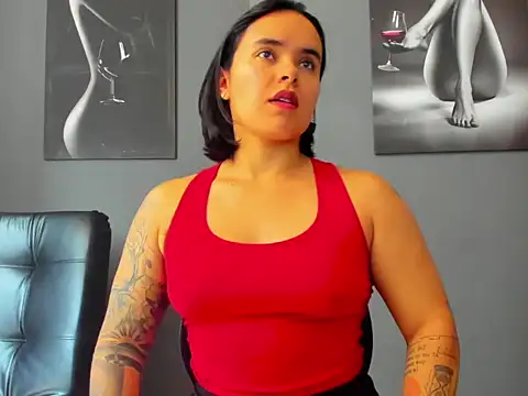 karlyjons12 online show from December 19, 2025, 4:14 pm