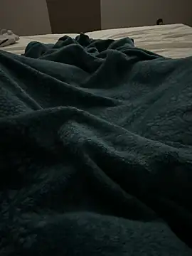 kishamis69 online show from February 15, 2025, 2:04 am