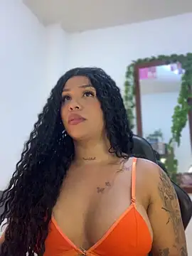 tinalove7 online show from November 28, 2025, 11:40 pm