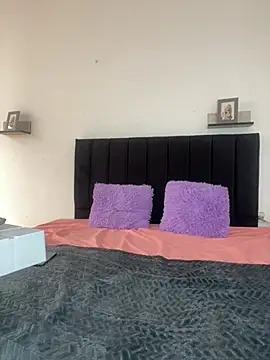 trex x online show from March 6, 2025, 6:59 pm