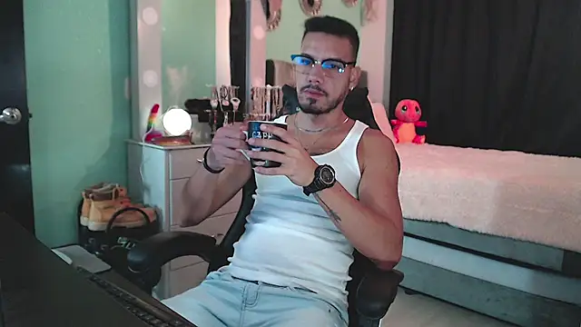 Snapshot of Chrissken chatting on February 12, 2025, 1:16 pm Chrissken online show from February 12, 2025, 1:16 pm