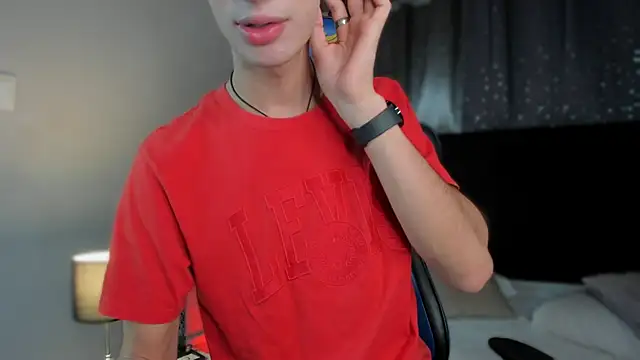 Snapshot of NovaaWheler chatting on January 16, 2026, 12:20 pm NovaaWheler online show from January 16, 2026, 12:20 pm