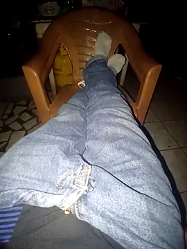 feniX85 4 online show from April 25, 2026, 5:32 am