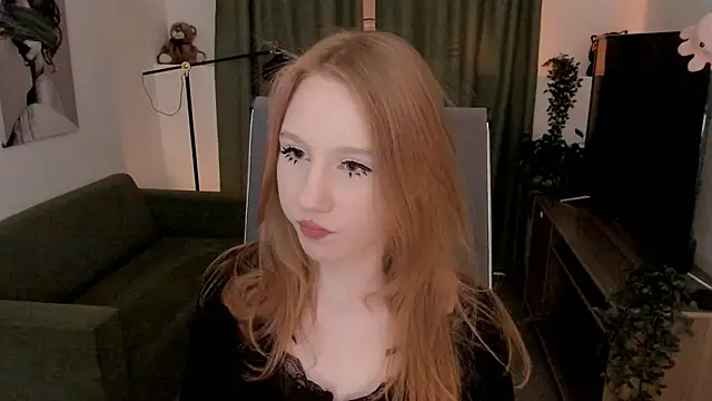 Snapshot of DariaTate chatting on May 7, 2026, 11:37 am DariaTate online show from May 7, 2026, 11:37 am