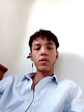 Snapshot of ChavoOT chatting on February 26, 2025, 10:20 pm ChavoOT online show from February 26, 2025, 10:20 pm