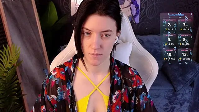 roxy riot  online show from December 23, 2025, 1:25 am