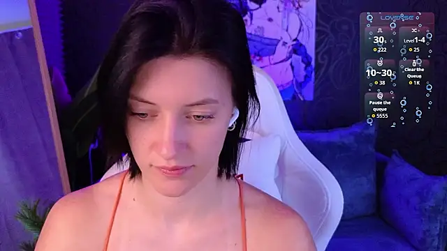 roxy riot  online show from March 25, 2026, 1:33 am