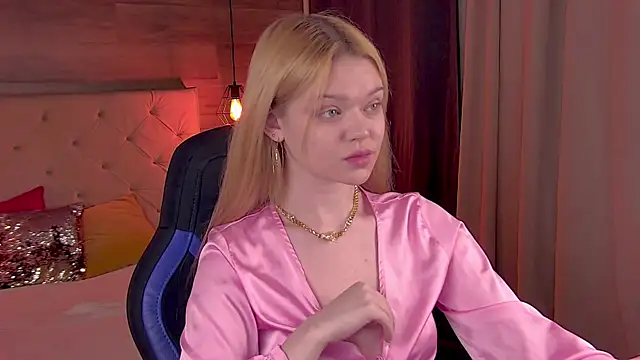 AdeleCartier online show from February 23, 2025, 2:18 am