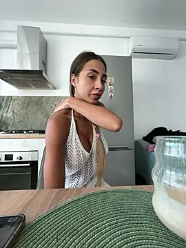 BonyBon29 online show from September 19, 2025, 5:20 am