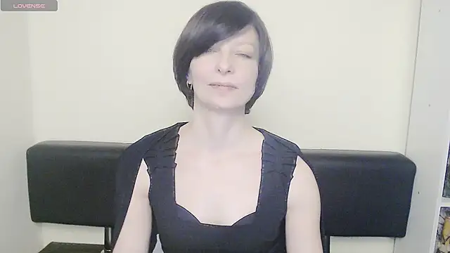  AngeliaFlow  online show from February 11, 2025, 10:59 am