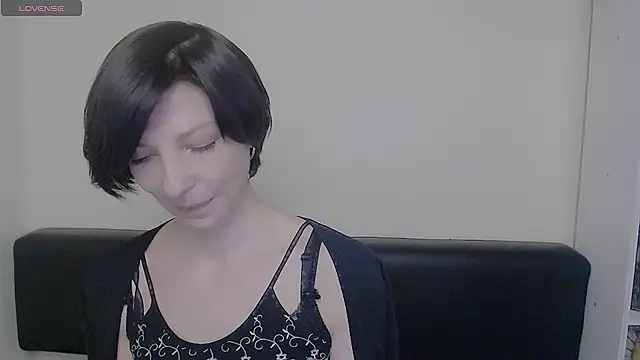  AngeliaFlow  online show from February 19, 2025, 10:45 am