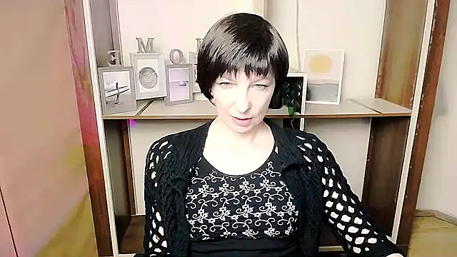  AngeliaFlow  online show from February 19, 2026, 8:21 am