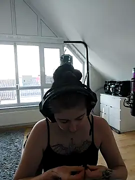 Gamergirl-Linela online show from March 5, 2025, 3:29 pm