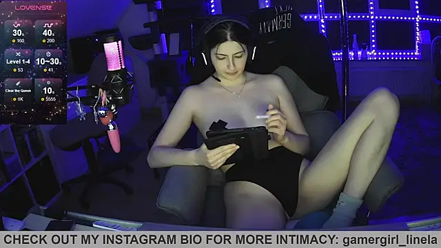 Snapshot of Gamergirl-Linela chatting on June 10, 2026, 12:22 am Gamergirl-Linela online show from June 10, 2026, 12:22 am
