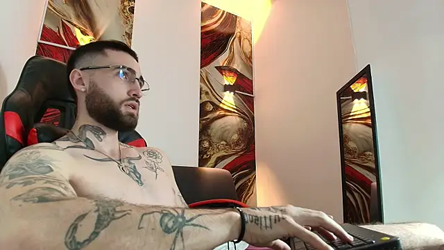 Luke davis01 online show from September 19, 2025, 1:34 pm