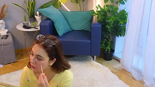 PortiaBellew online show from February 11, 2025, 7:12 am