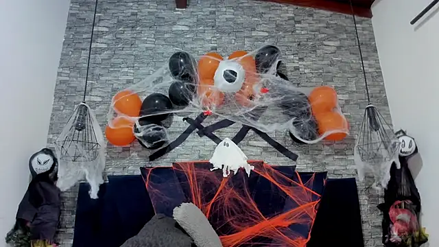 Sophia Brunett online show from October 26, 2025, 11:38 am