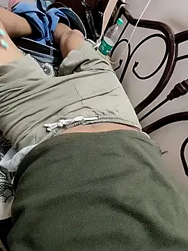 Snapshot of busy_kolkata chatting on February 8, 2025, 1:01 pm busy kolkata online show from February 8, 2025, 1:01 pm